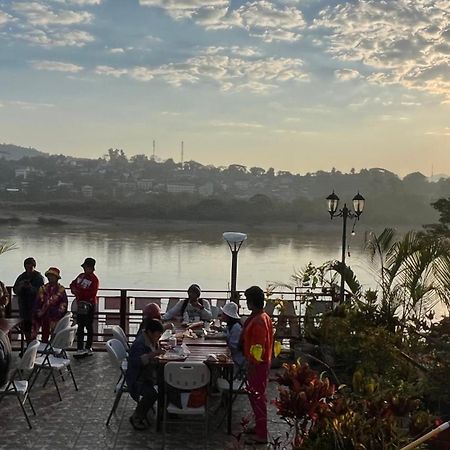 Day Waterfront Hotel Chiang Khong Dış mekan fotoğraf